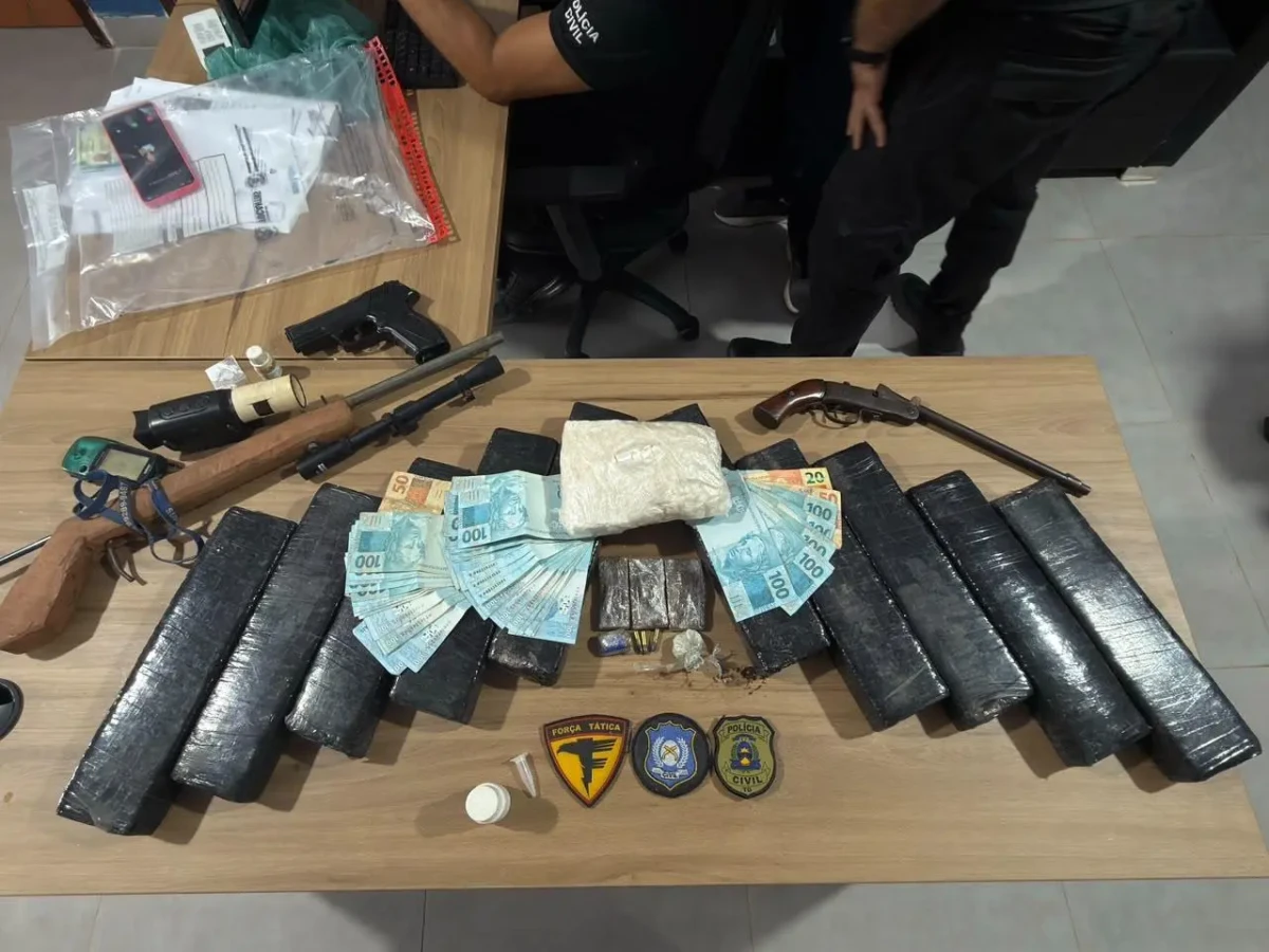 imagem da noticiaPolícia Civil apreende 11 quilos de drogas e conduz quatro pessoas à delegacia em São Valério